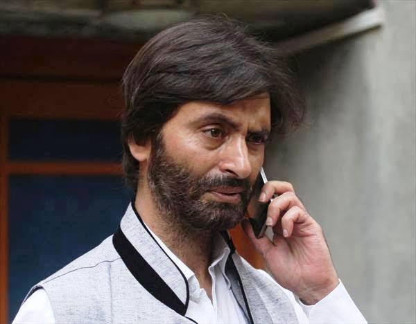 Malik, Showkat Bakhshi still under house arrest